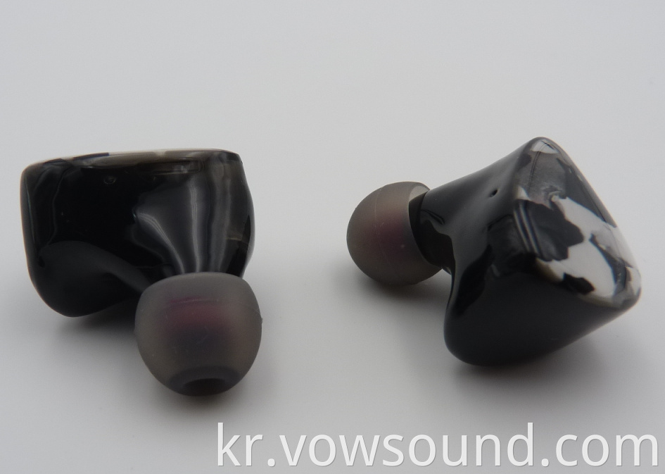 Dual Drivers Wireless Earbuds